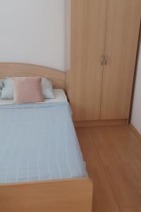 Apartments by the sea Vir - 19323