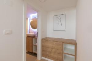 Apartments with swimming pool Brela, Makarska - 19345