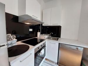 Apartments by the sea Malinska, Krk - 19286