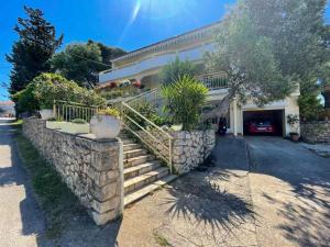 Apartments by the sea Lun, Pag - 19358 - 3hvězdičkové hotely ve městě Lun