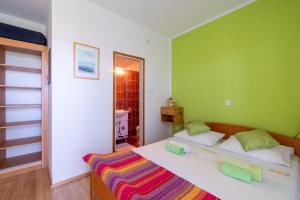 Apartments by the sea Lun, Pag - 19358