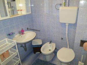 Apartments with a parking space Malinska, Krk - 19288