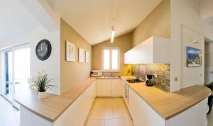 Apartments with parking space Vantacici, Krk - 19292