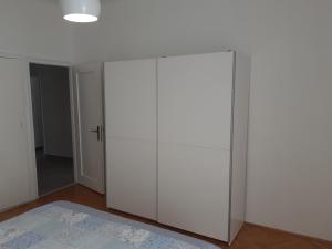 Apartments with a parking space Malinska, Krk - 19299