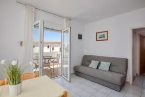 Apartments by the sea Rogoznica - 19367