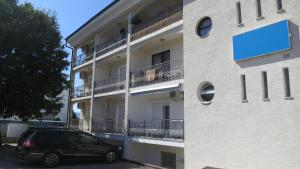 Apartments with a parking space Malinska, Krk - 19274