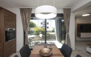 Family-friendly apartments with swimming pool Sveti Filip i Jakov, Biograd - 19325