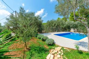 Family friendly house with a swimming pool Cove Gradina, Korcula - 19317
