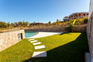 Seaside apartments with a swimming pool Vantacici, Krk - 19403