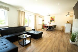 Seaside holiday house Sumartin, Brac - 19444