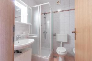 Apartments with parking space Baska, Krk - 19443