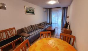 Apartments with parking space Baska, Krk - 19489