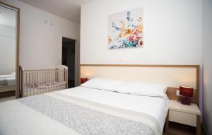 Luxury villa with a swimming pool Pridraga - Cuskijas, Novigrad - 19461