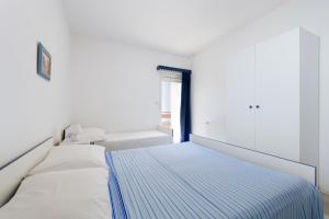 Apartments by the sea Arbanija, Ciovo - 19527