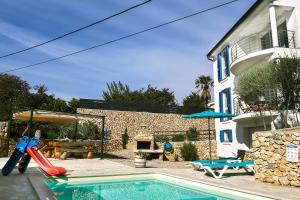 Family friendly house with a swimming pool Garica Krk  19507