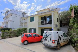 Apartments by the sea Arbanija, Ciovo - 19576