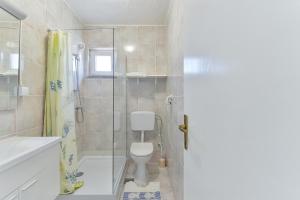 Apartments with parking space Vir - 19562