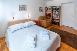 Apartments by the sea Zadar - 19500