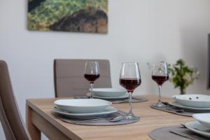 Apartments by the sea Puntinak, Brac - 19491