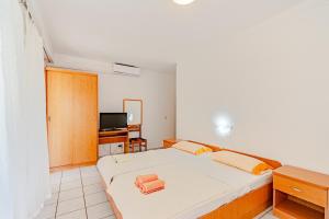 Apartments by the sea Viganj, Peljesac - 19391