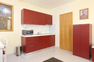 Apartments by the sea Trogir - 19575