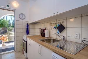 Apartments by the sea Artatore, Losinj - 19616