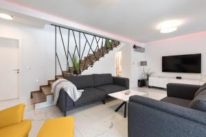 Luxury villa with a swimming pool Baska, Krk - 19671