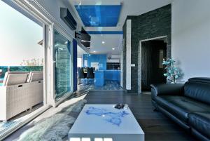 Family friendly house with a swimming pool Fazana - 19597