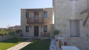 Luxury stone villas in Afitos Staloni
