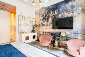 Crystal Lodge by Loft Affair