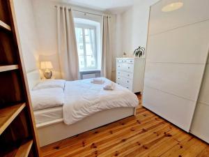 Separated bedroom living room fast wi fi 50m2 LITEWSKA 12