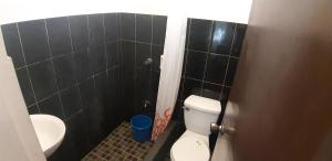 Angel and Maries Basic FANroom for 1 - 2 pax