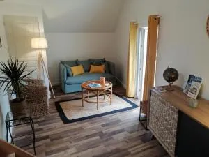 Bel appt 3 pièces, à l'étage, jardin privatif, au calme, 10 mn Saumur et CNPE - 阿洛讷河畔布兰