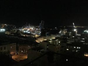 Gran Departamento en Cerro Alegre con única vista al puerto