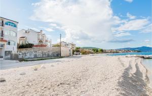 Amazing Apartment In Slatine