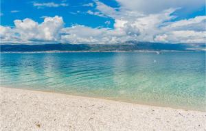 Amazing Apartment In Slatine