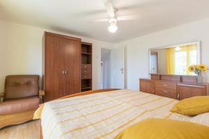 Apartments with a parking space Umag - 19741