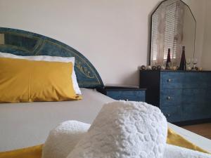 Apartments with parking space Senj - 19751