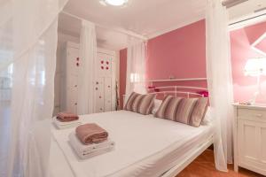 Apartments for families with children Banjol, Rab - 19804