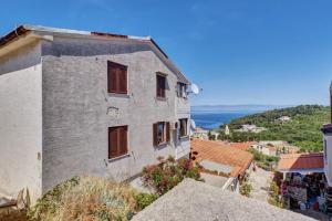 Apartments with a parking space Mali Losinj, Losinj - 19815