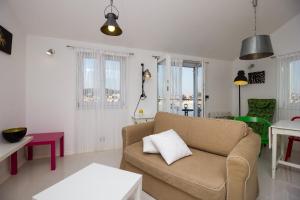 Apartments by the sea Mali Losinj, Losinj - 19833 