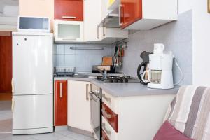 Apartments with parking space Pakostane, Biograd - 19889