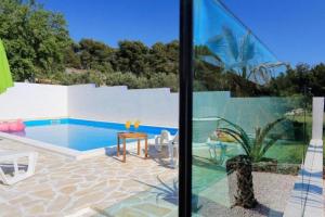 Family friendly apartments with a swimming pool Bibinje, Zadar - 19774