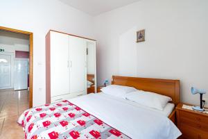 Apartments by the sea Tkon, Pasman - 19914