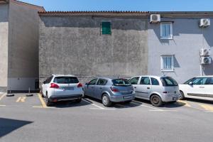 Apartments by the sea Punat, Krk - 19831