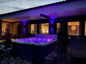 Idyllic Villa Unikko With Jacuzzi And Sauna