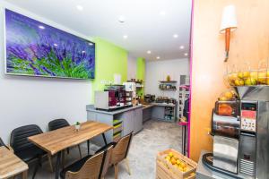 Hotels HOTEL DE PARIS MONTPARNASSE : photos des chambres