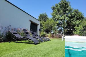 Maisons de vacances Maison avec piscine pour 10 adultes et 8 enfants ou ados : photos des chambres
