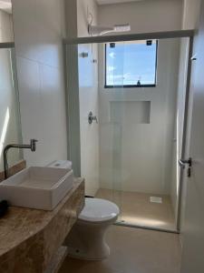 Encanto de apartamento, novo! A 290 metros da praia do Canto Grande!