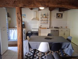 Appartements CAP NATURE - T3 et T4 en Perigord vert - horaires adaptables- Ideal PROS et GROUPES : photos des chambres